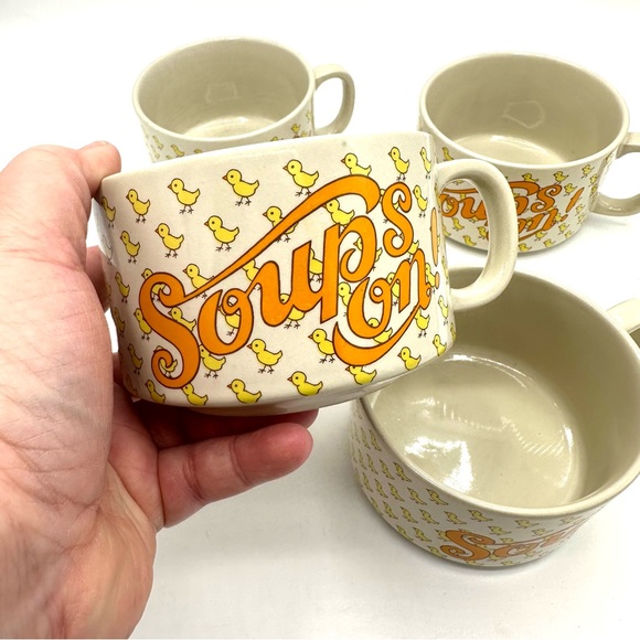 Vintage Kitschy 70s Japanese 'Soups On' Chicken Noodle Soup Mugs Set - Picture 7 of 8